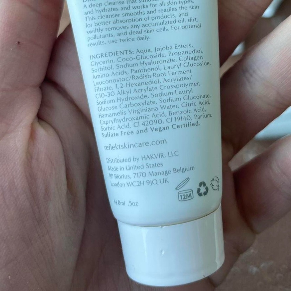 Reflekt 1 Daily Exfoliating Face Wash / comes with 5 travel size bottles - Picture 5 of 5